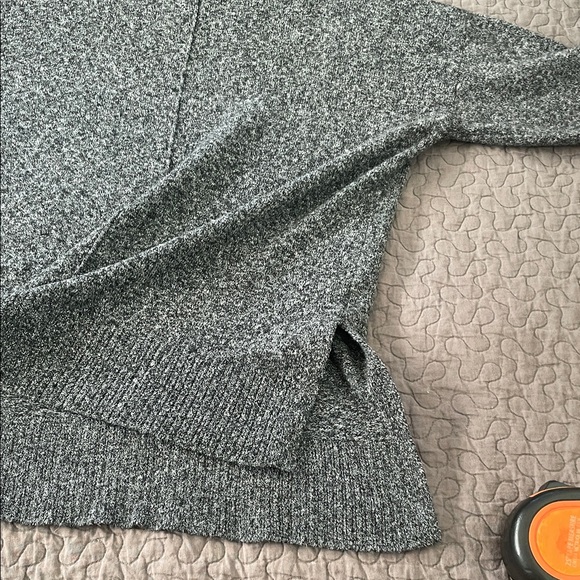 Tahari Gray Turtleneck Soft Sweater - Picture 10 of 10